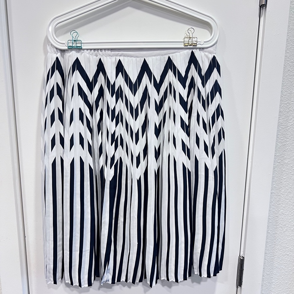 Tahari Skirt size 12